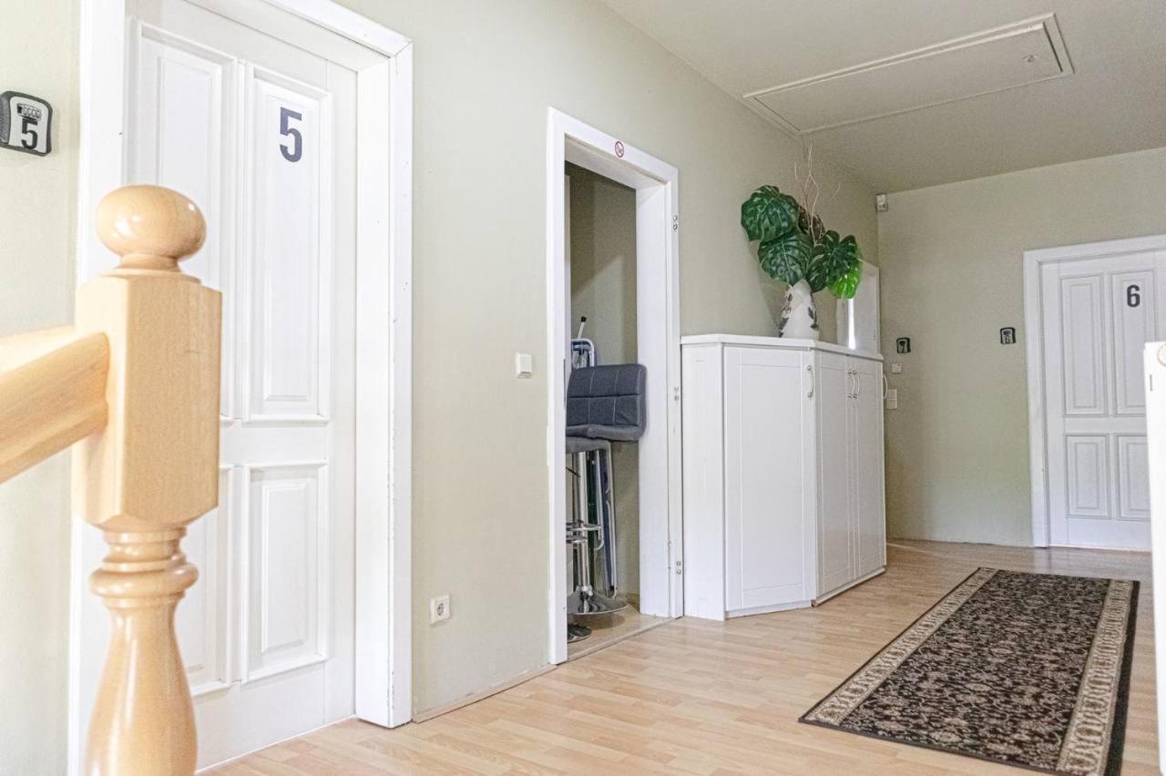Comfortable In A Beautiful House Gd Viena
